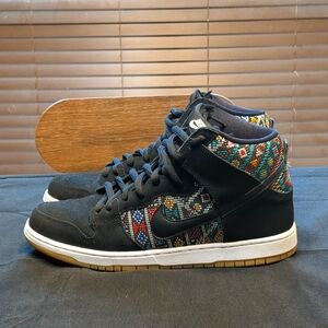 Nike SB Premium Dunk High Aztec Geometry